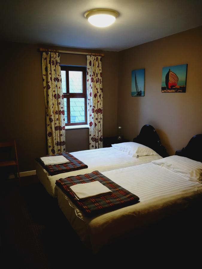 Caitin'S Hotel Kells  Exterior photo